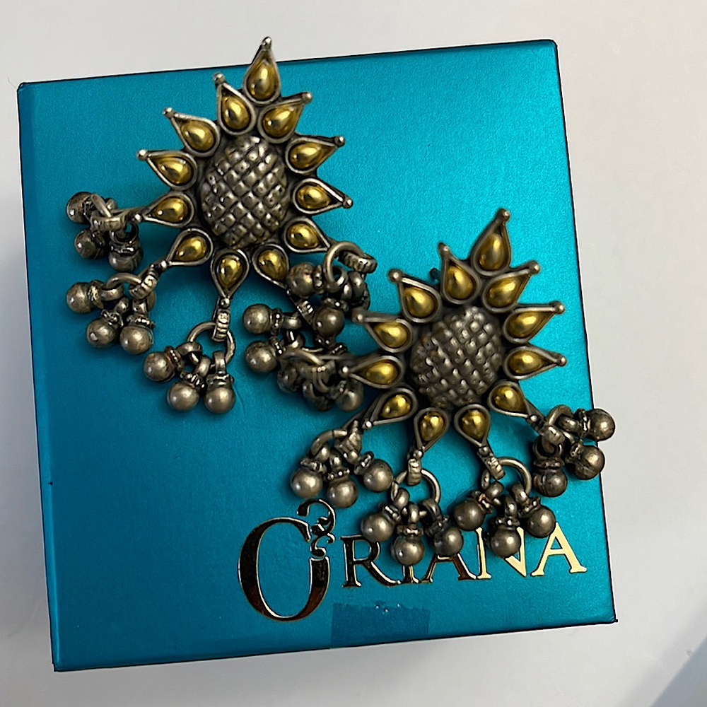 BRAND NEW PURE SILVER EARRINGS - Gorgeous